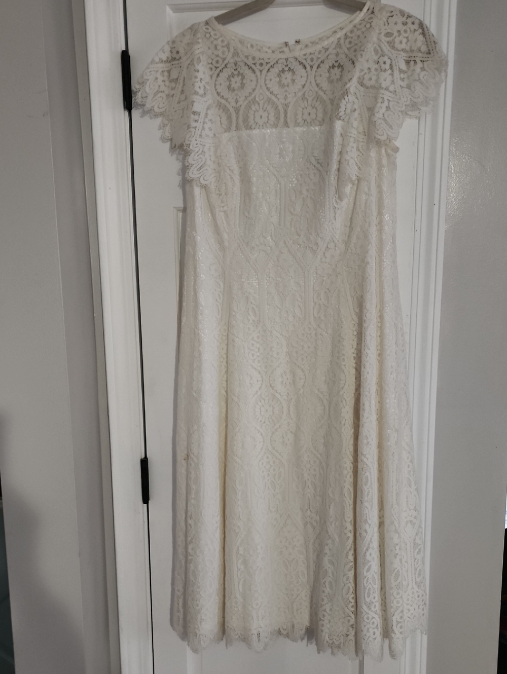 Tahari Cream Lace Midi Dress